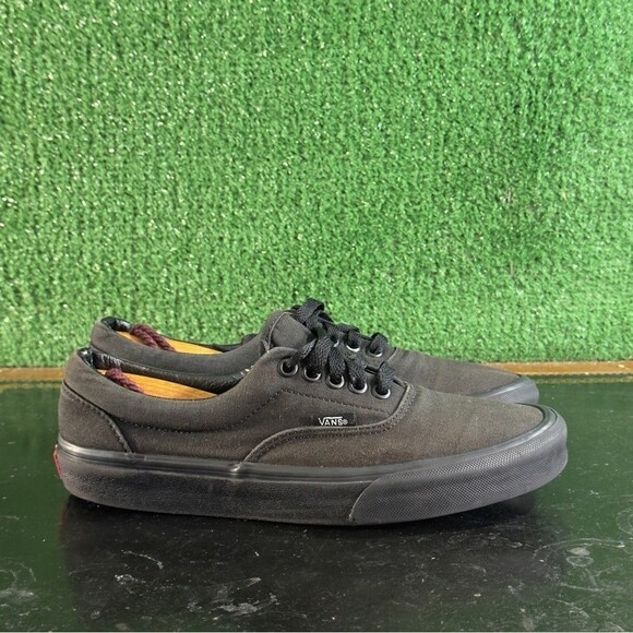VANS Shoes - Vans Black Canvas TC7H Women’s Size 8